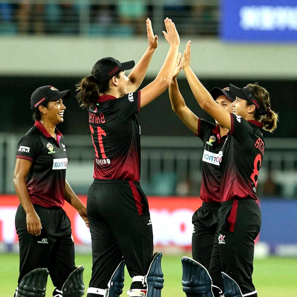 অনাপত্তি সনদই আসল ট্রান্সফার ফি: বিপিএলের পার্স, বহু-লিগ ক্যালেন্ডার আর ক্রিকেটের অদৃশ্য অ্যামোর্টাইজেশন